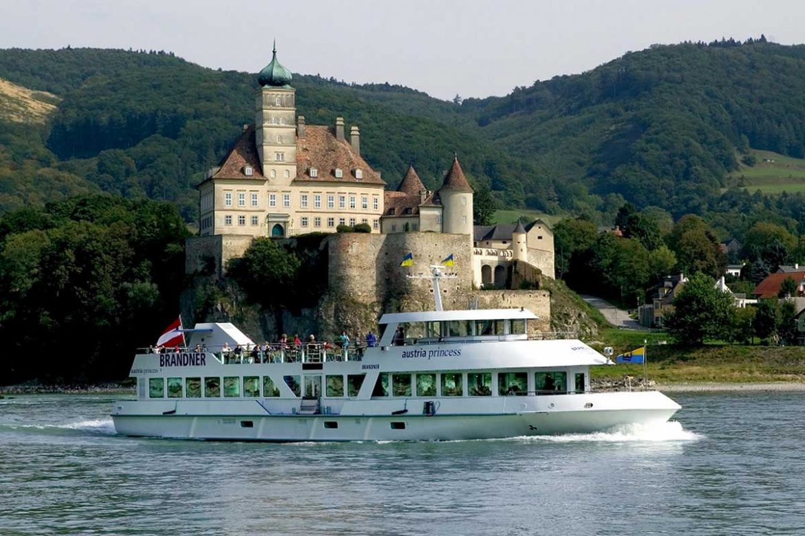 Schifffahrt in der Wachau Schifffahrt in der Wachau